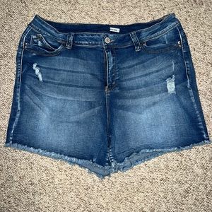 Fashion Nova mid rise denim shorts. Sz 18 *Taken in at the waist, see below*